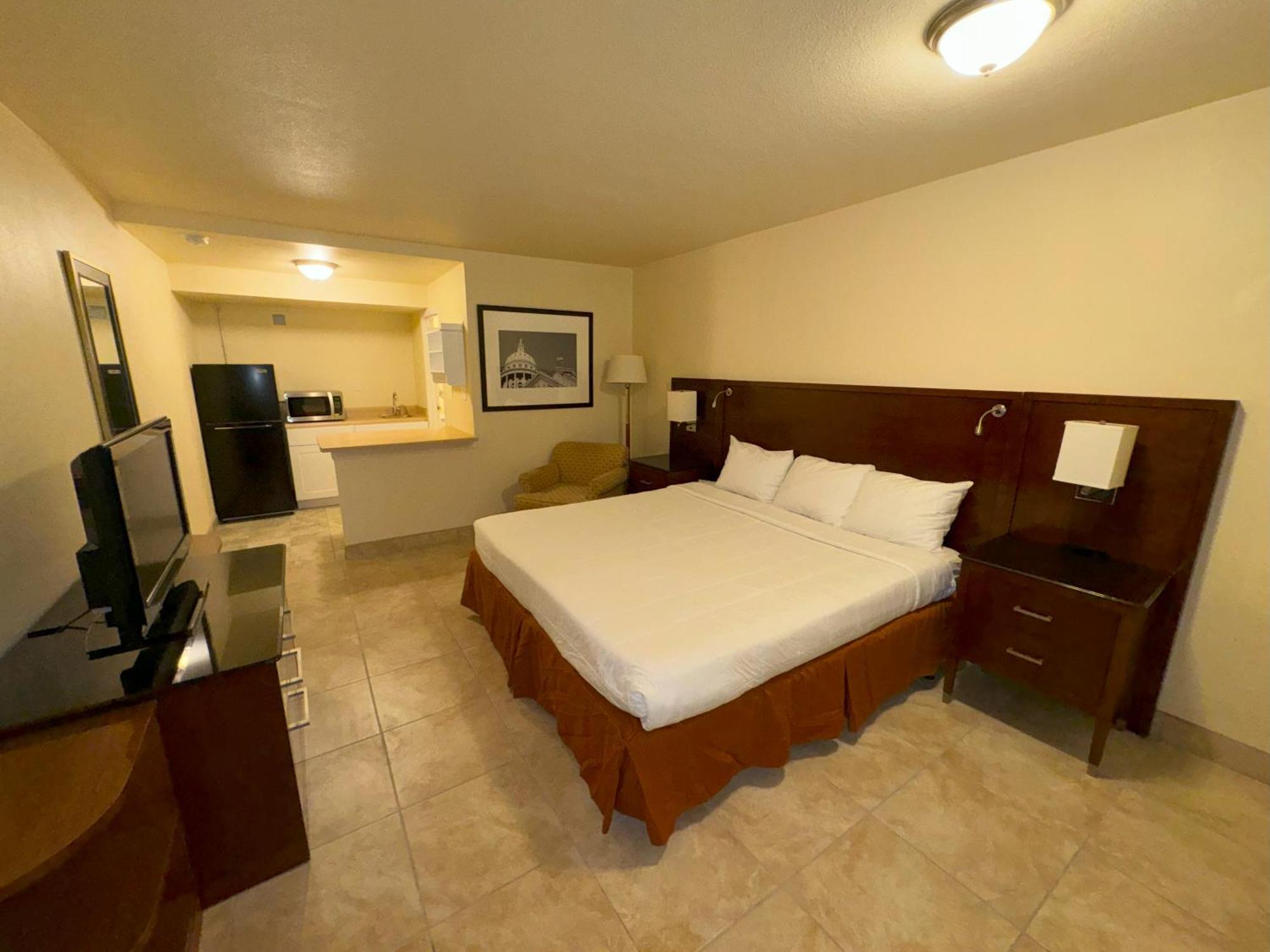 Big Chile Inn & Suites ลาสครูเซส ภายนอก รูปภาพ